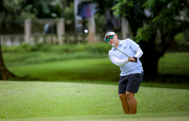 Ababa rises above Summit Point shake-up, leads by 2 after 71